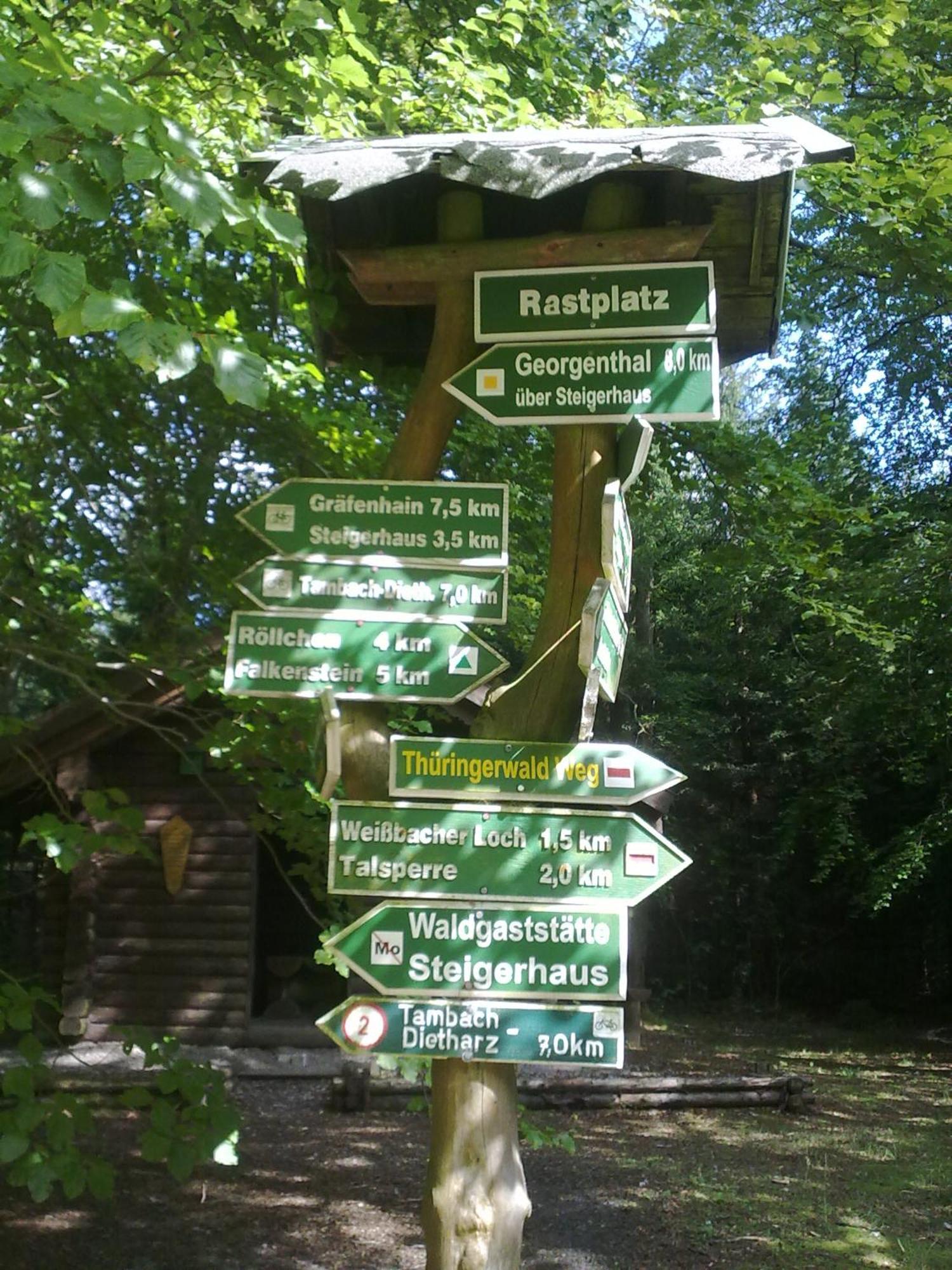 Schlossgartenpassage Ohrdruf Buitenkant foto
